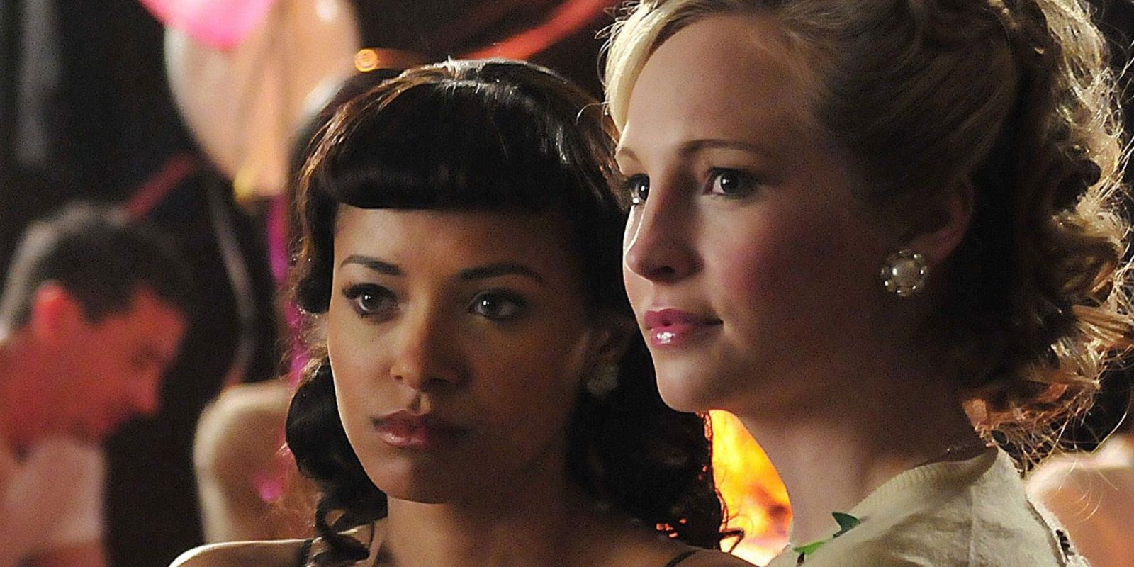 Bonnie and Caroline at a party in The Vampire Diaries