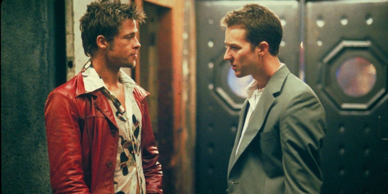 Brad Pitt and Edward Norton standing outside a bar in Fight Club