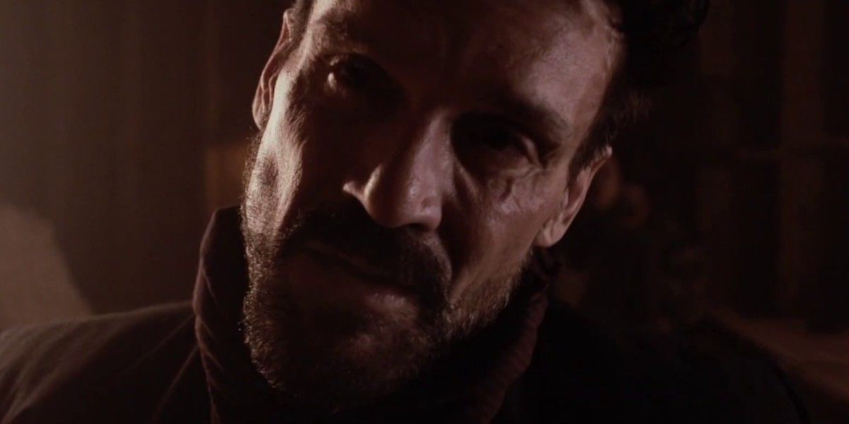 Frank Grillo in Hell on the Border