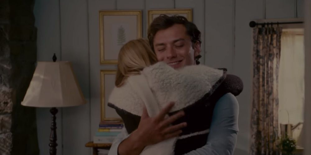Graham hugs Amanda in The Holiday