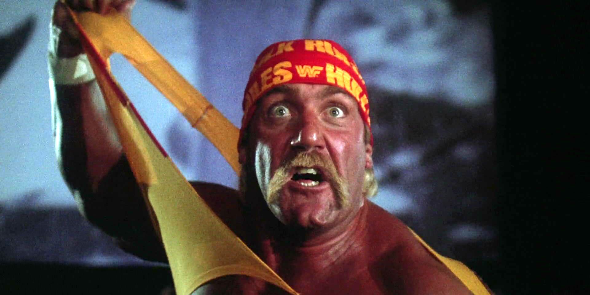 Hulk Hogan rips his tank top off in Gremlins 2: The New Batch