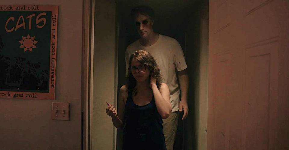It Follows: The Giant Man's REAL Identity Explained | Screen Rant