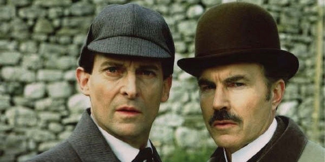 Jeremy Brett as Sherlock Holmes and David Burke as Dr John Watson in Sherlock Holmes