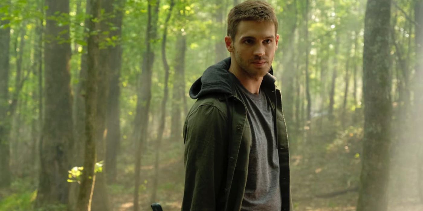 Jeremy Gilbert in the woods in The Vampire Diaries spinoff Legacies