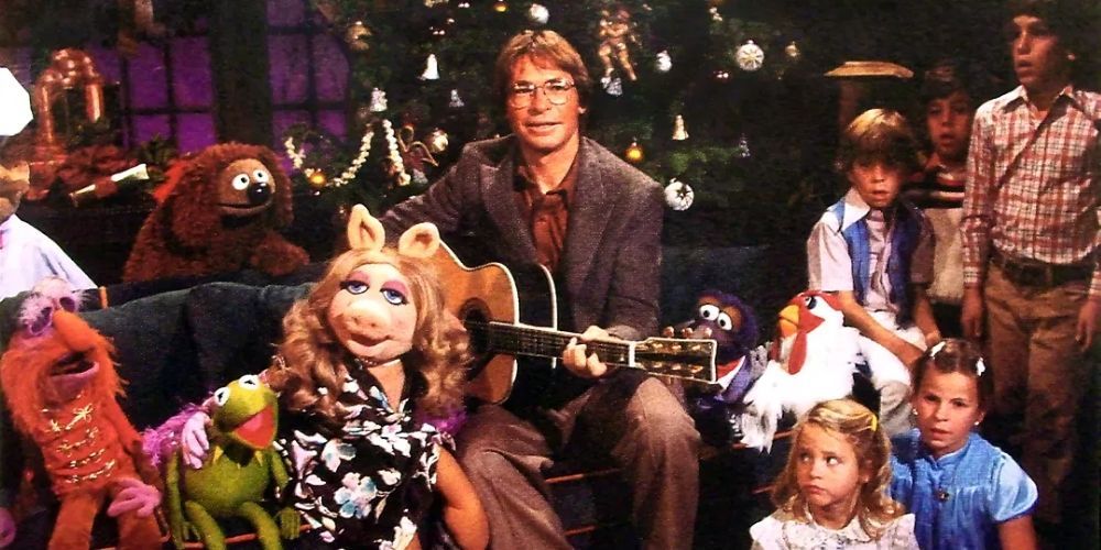 John Denver and the Muppets sing during A Christmas Together