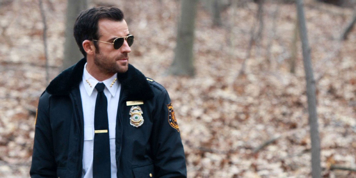 Kevin Garvey (Justin Theroux) wears his police chief uniform in The Leftovers