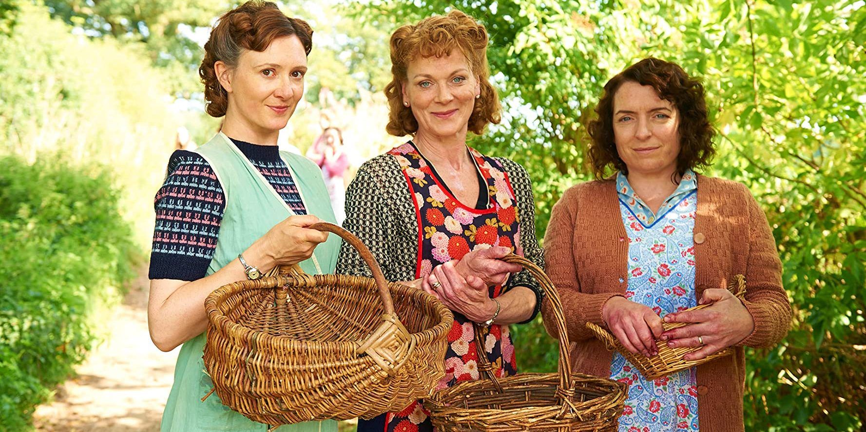 Joyce, Claire, and Frances in Home Fires.