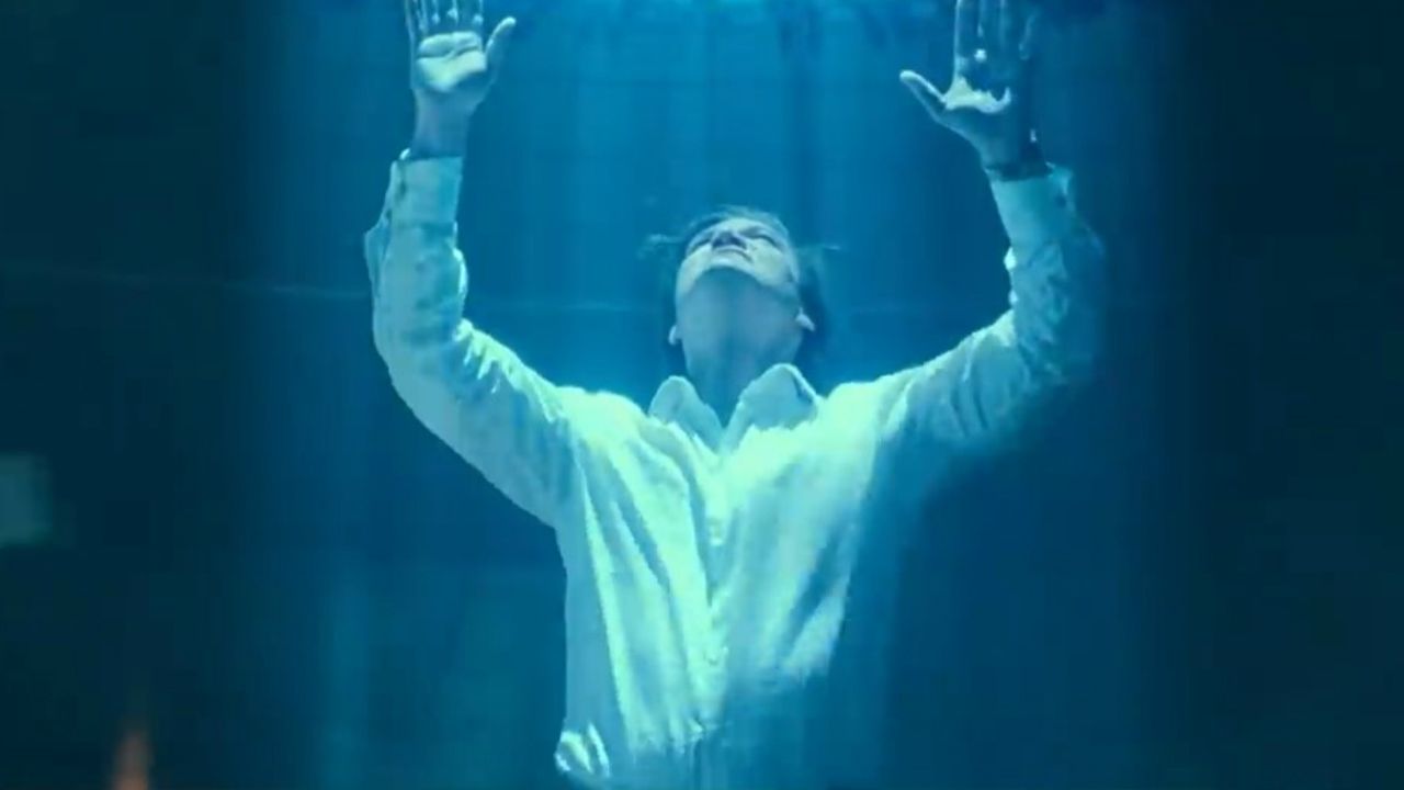Max Lord Blue Light