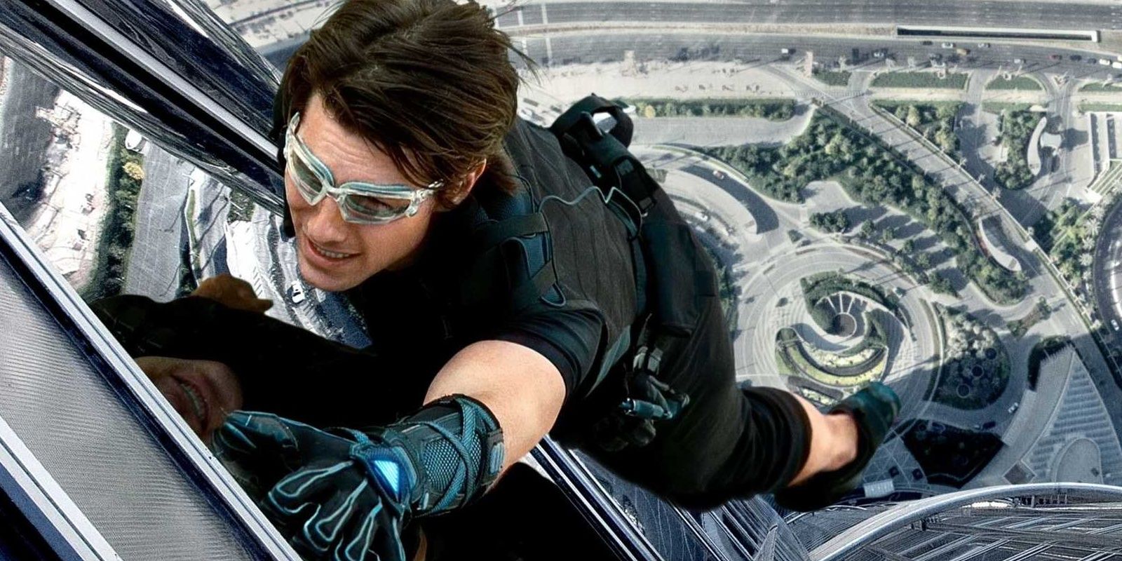 Mission: Impossible Sequels Will Have Tom Cruise Doing Even More Dangerous Stunts