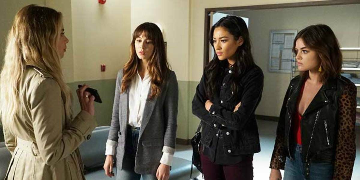 Pretty Little Liars: 5 Reasons It's Aged Poorly (5 Why A Classic)