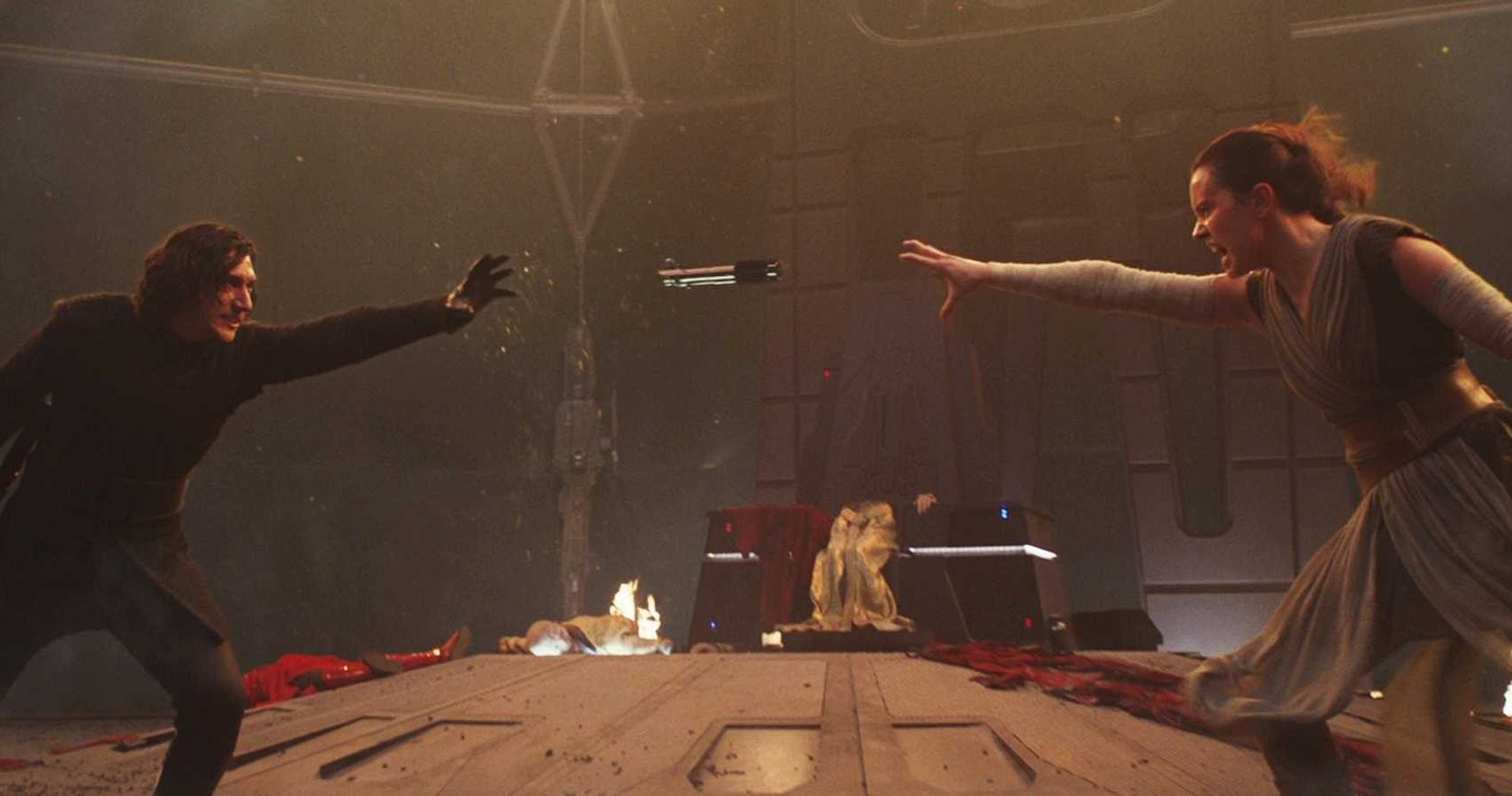 Rey Kylo The Last Jedi Cropped