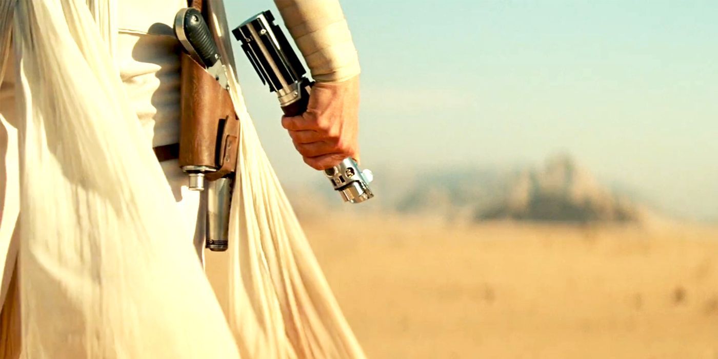 Rey Lightsaber in Star Wars The Rise of Skywalker