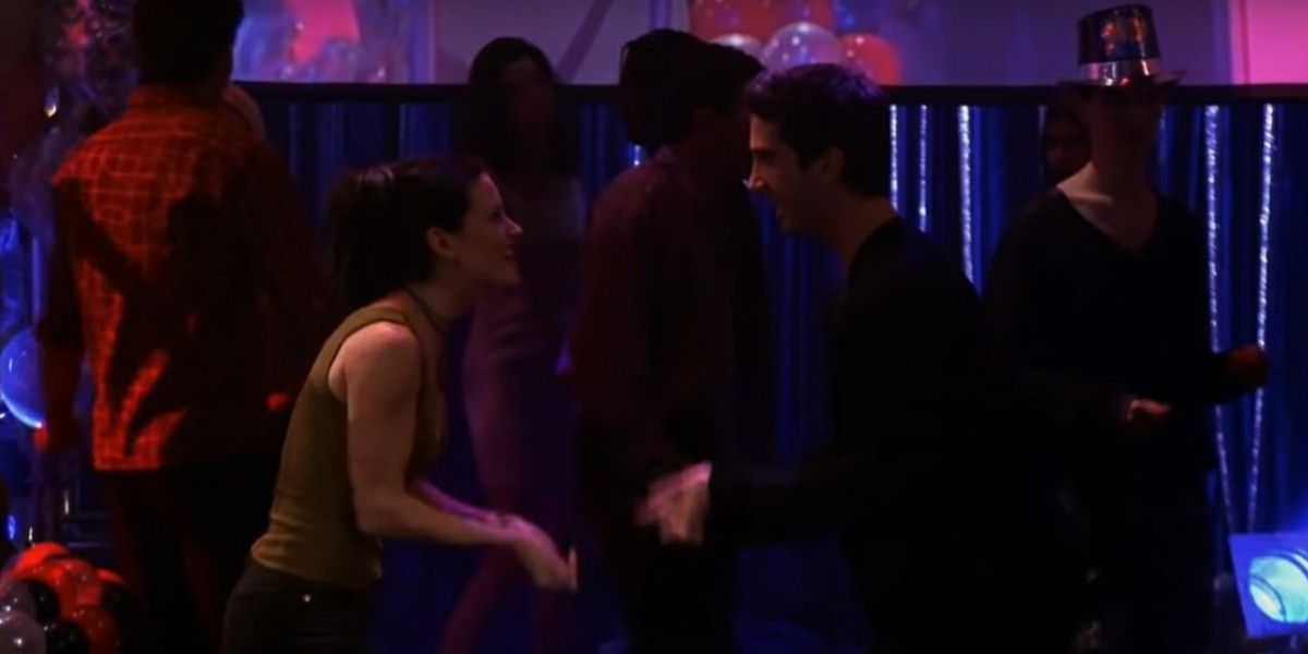 Friends: Every Winter Holiday Episode, Ranked