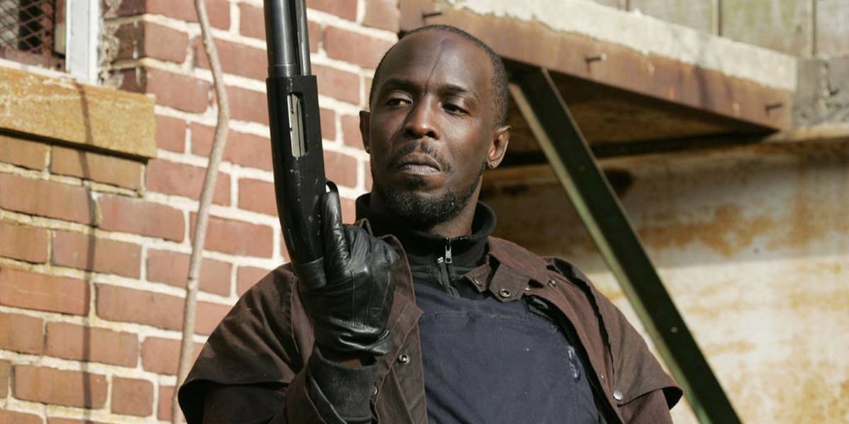 Omar Little with a shotgun in The Wire
