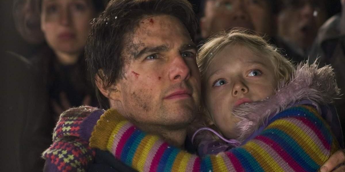Tom Cruise and Dakota Fanning in Steven Spielberg's 2005 adaptation of The War of the Worlds