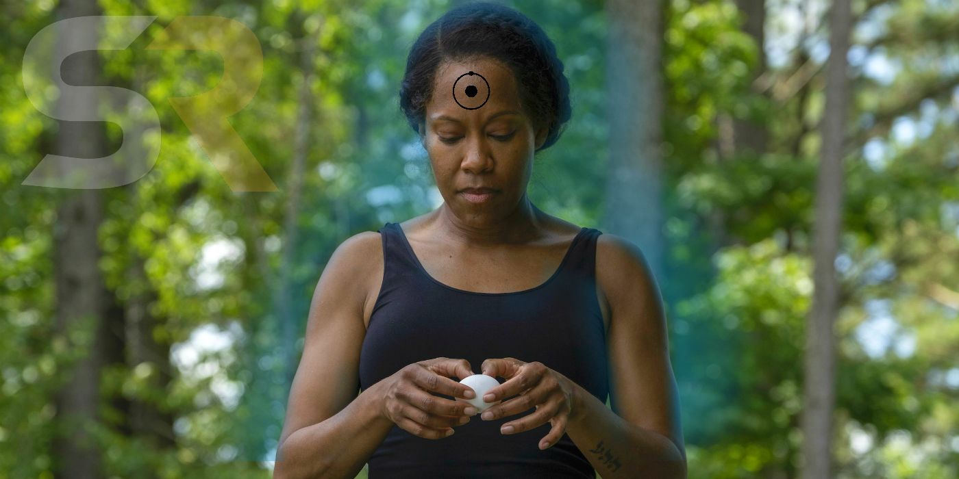 Watchmen Angela eats egg to become Dr Manhattan