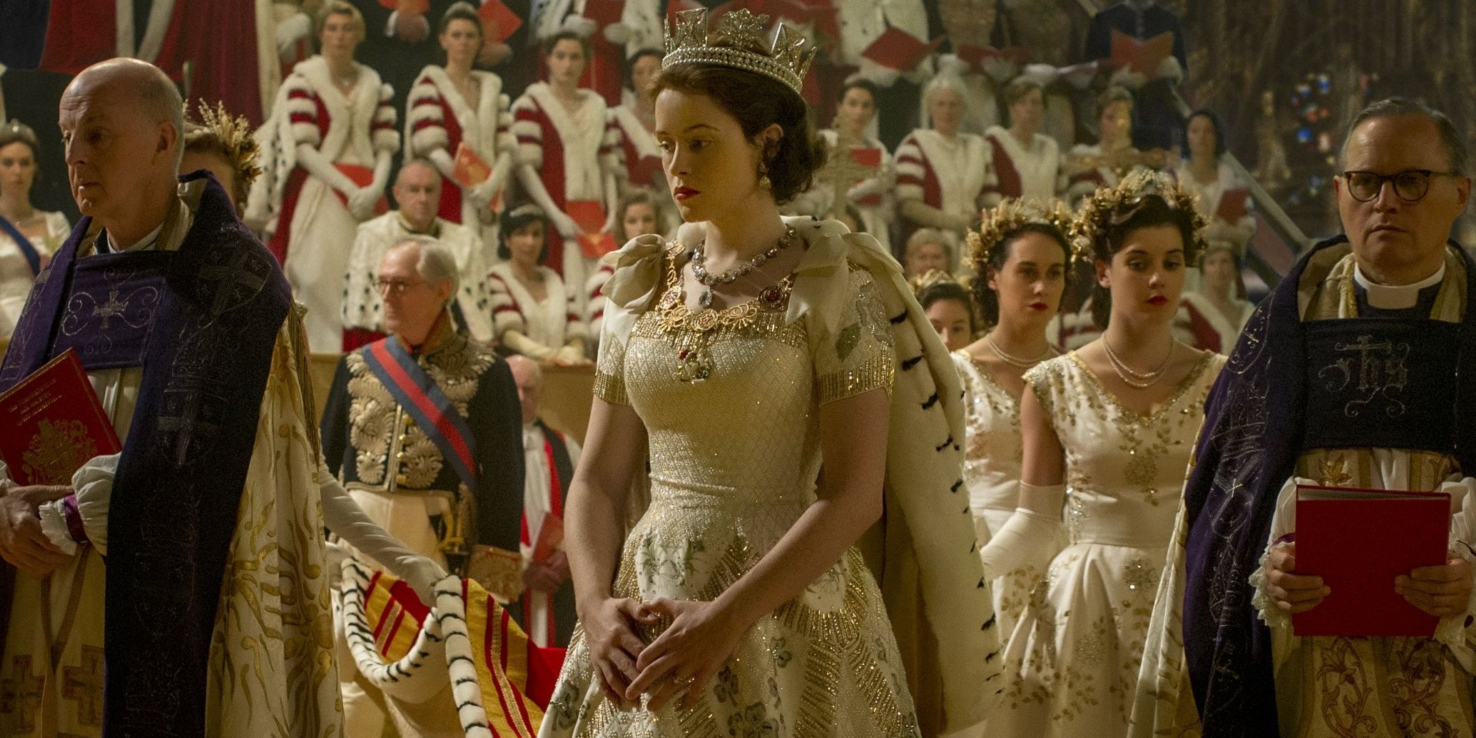 elizabeths coronation attire