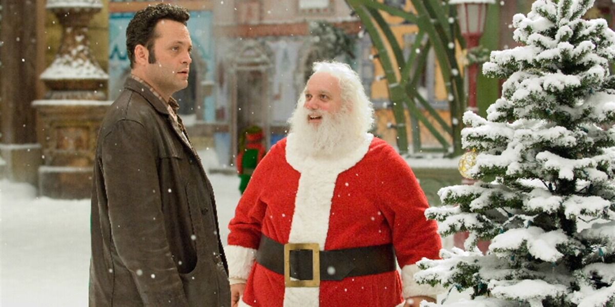 Vince Vaughn and Santa in Fred Claus