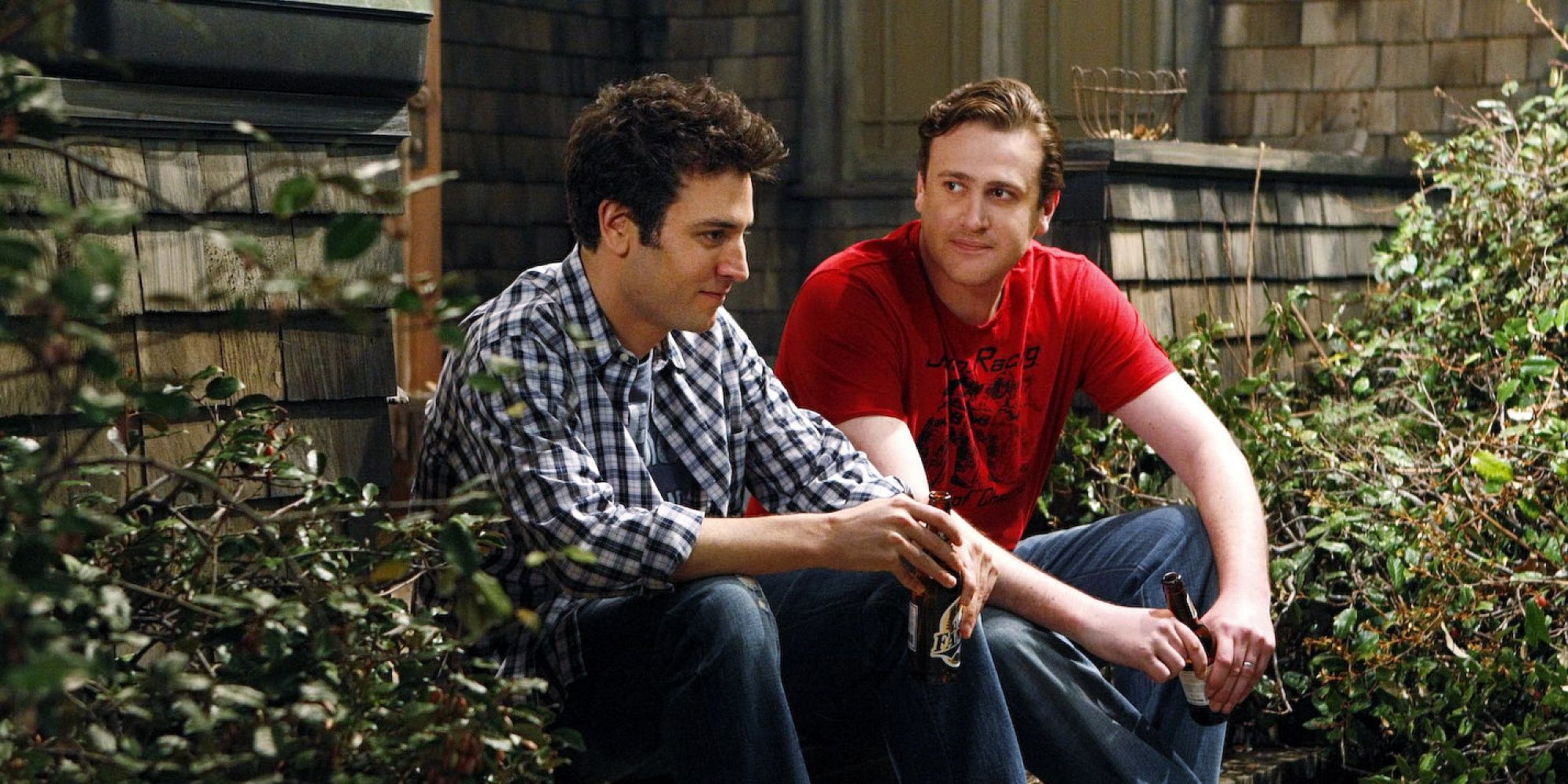 himym ted's best friend m or b convinced ted to keep house Cropped