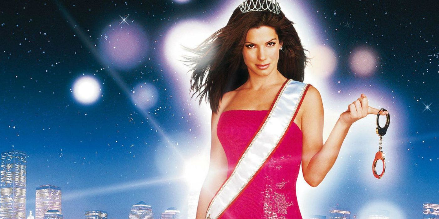 Sandra Bullock dangling handcuffs from her fingertip on the Miss Congeniality poster