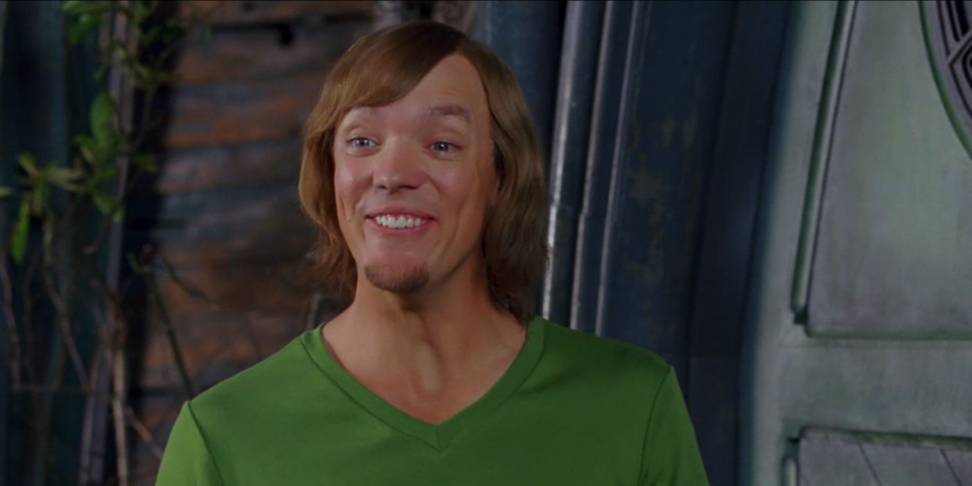 Matthew Lillard as Shaggy smiling in Scooby Doo
