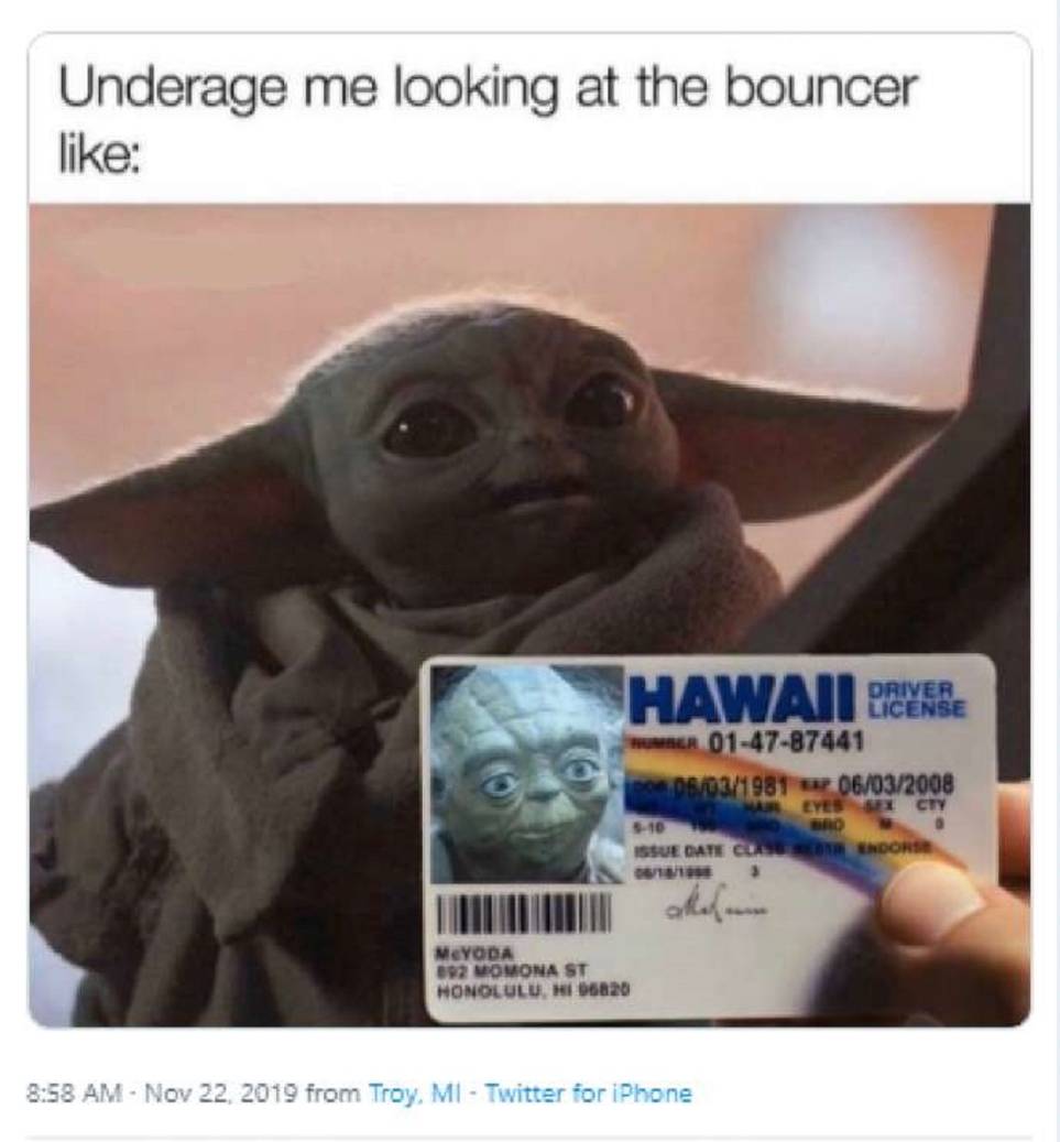 15 Funniest Baby Yoda Looking Up Memes Screenrant 15 Funniest Baby Yoda Looking Up Memes Screenrant