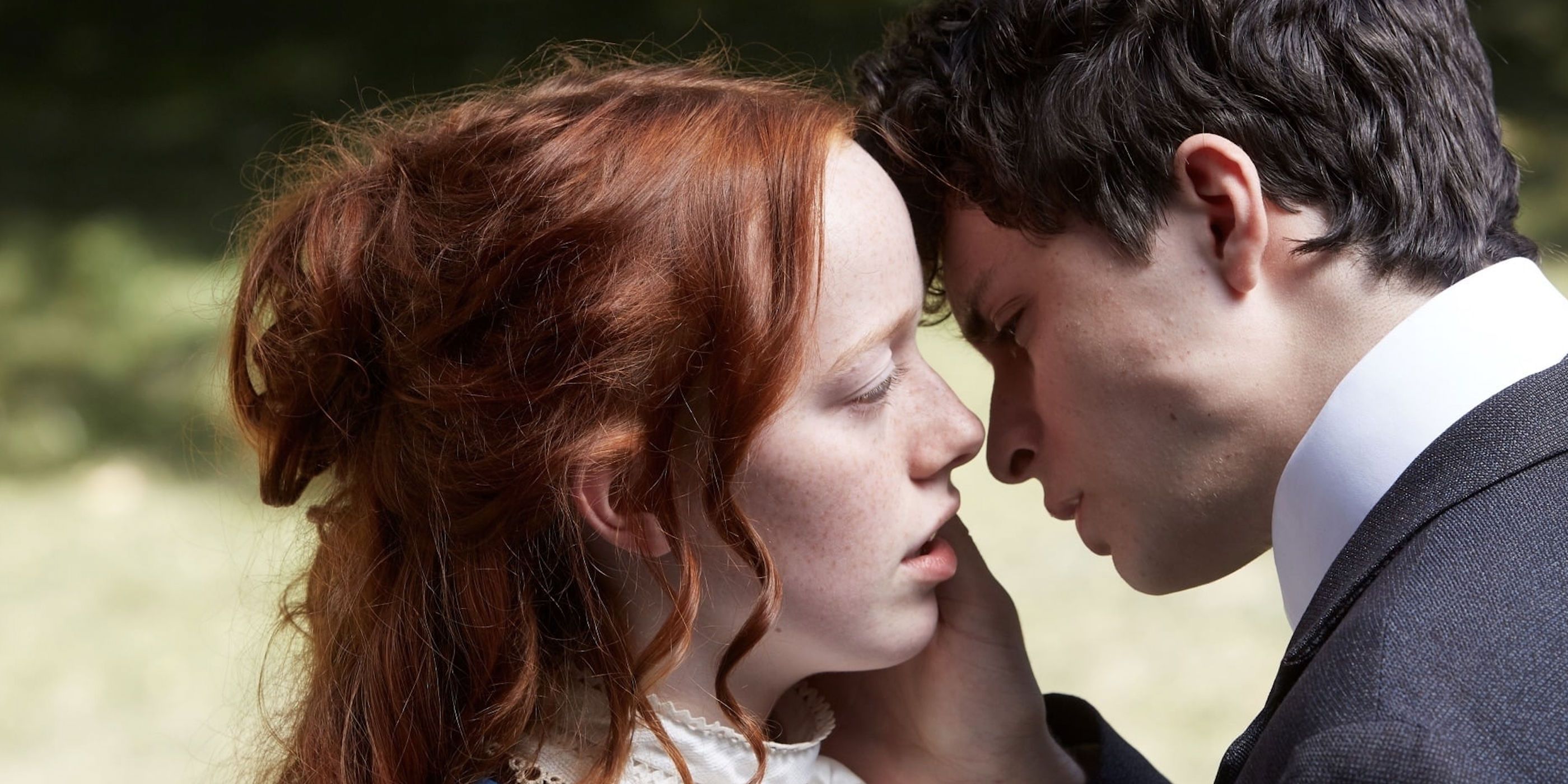 Amybeth McNulty and Lucas Jade Zumann in Anne with an E