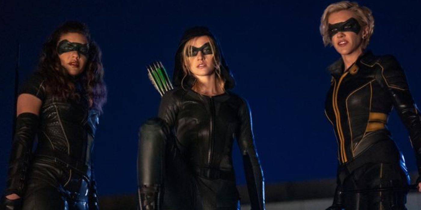 Arrow-Backdoor-Pilot-Spin-Off-Green-Arrow-And-The-Canaries