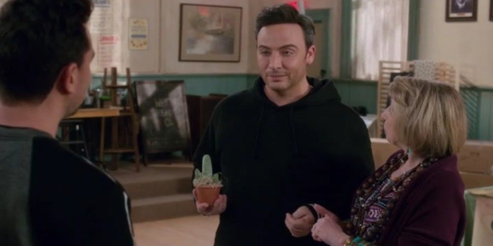 Schitt’s Creek 10 Most Hated Supporting Characters Of All Time