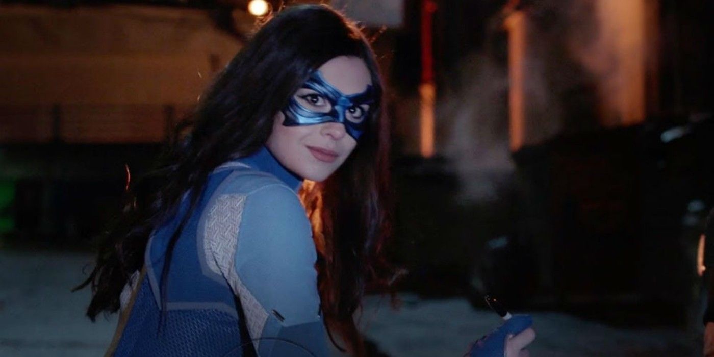 Supergirl: Nia Nal a.k.a. Dreamer fights in an alleyway