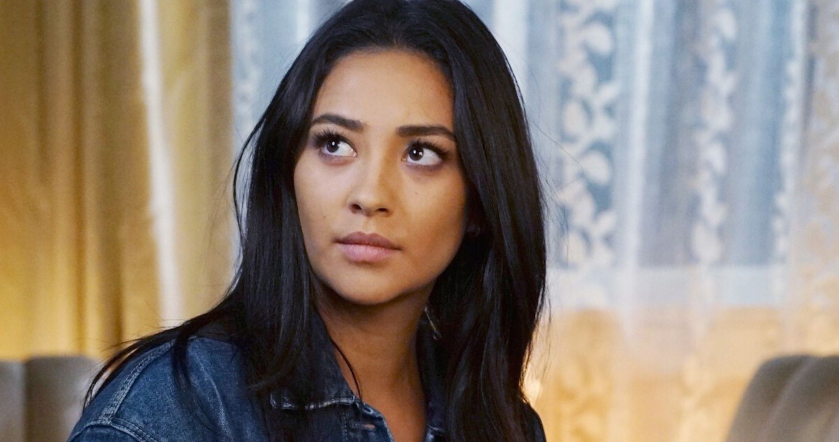 Pretty Little Liars: 10 Worst Things Emily Ever Did