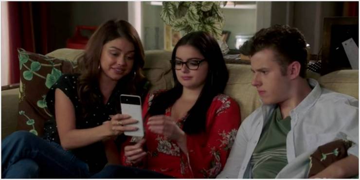 Modern Family 10 Reasons Alex Haley Aren T Real Friends