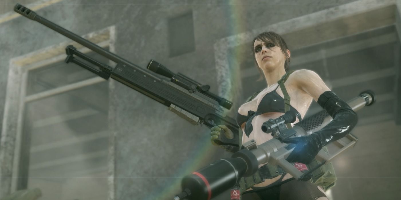 Quiet holding two different guns in Metal Gear Solid V