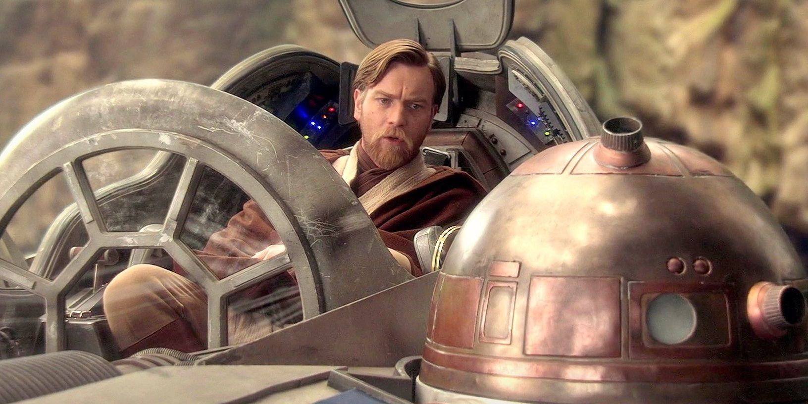 Obi-Wan talks to R4-P17 in Revenge of the Sith
