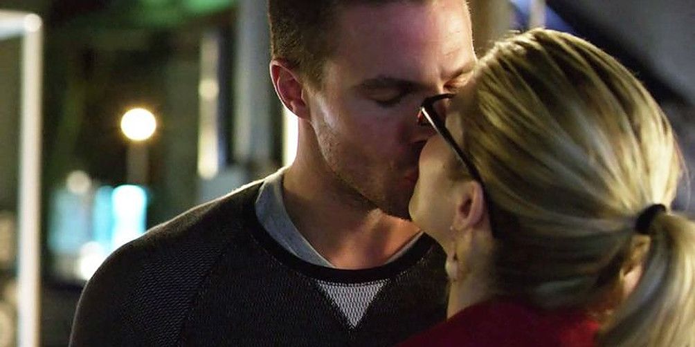 Oliver and Felicity kiss for the first time on Arrow