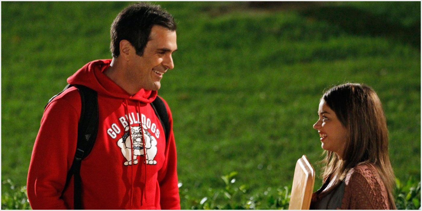 Phil and Haley in Go Bullfrogs Modern Family