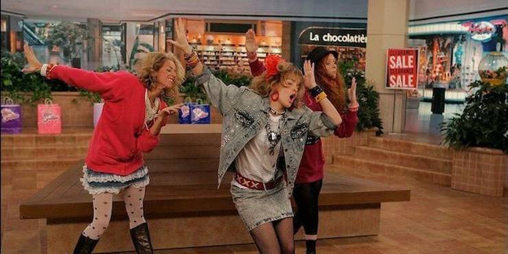 Robin-Sparkles-Lets-Go-To-The-Mall.jpg (740×370)