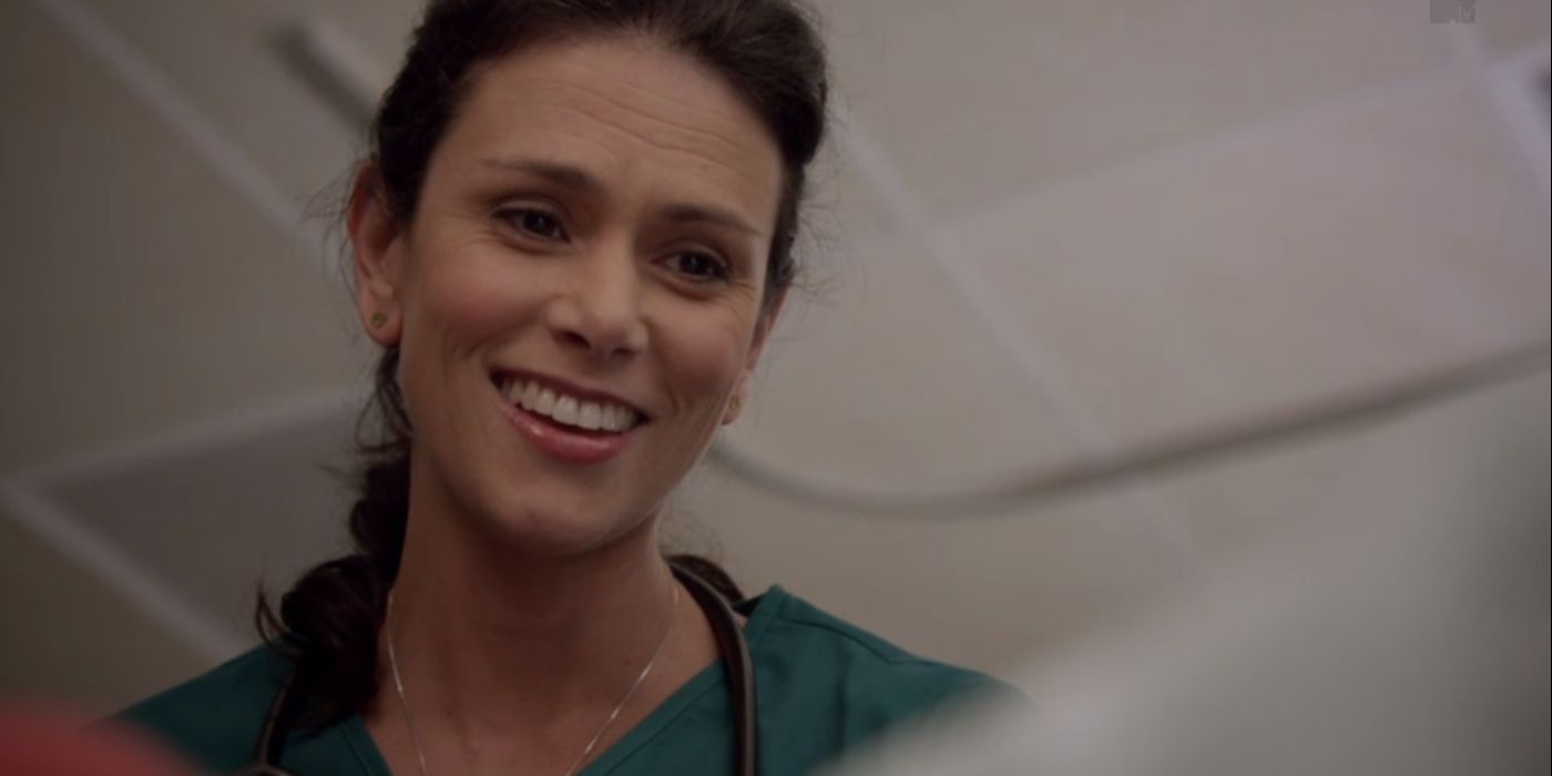Melissa McCall smiling in Teen Wolf