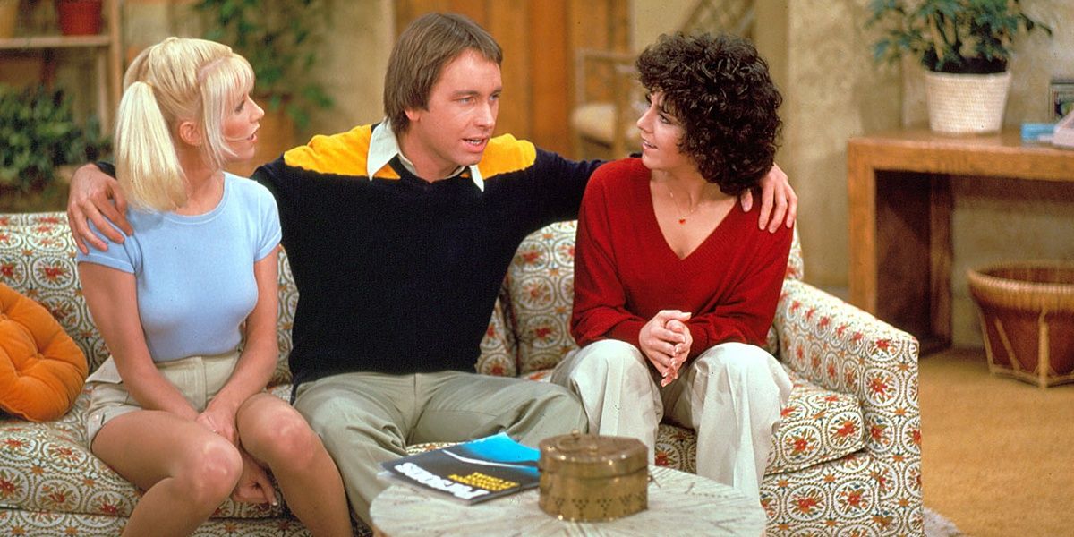 Jack sits with Chrissy and Janet on Three's Company