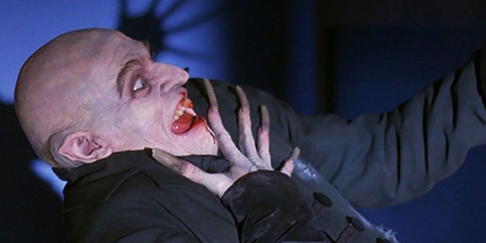 Nosferatu screams in the light in Shadow of A Vampire.