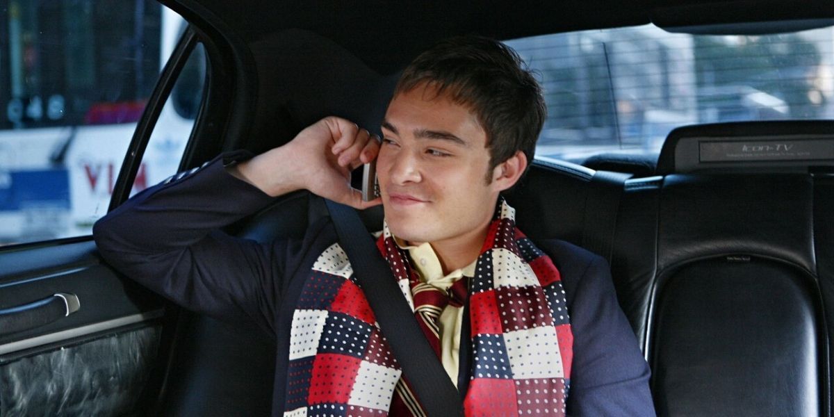 Chuck Bass on the phone in a cab on Gossip Girl