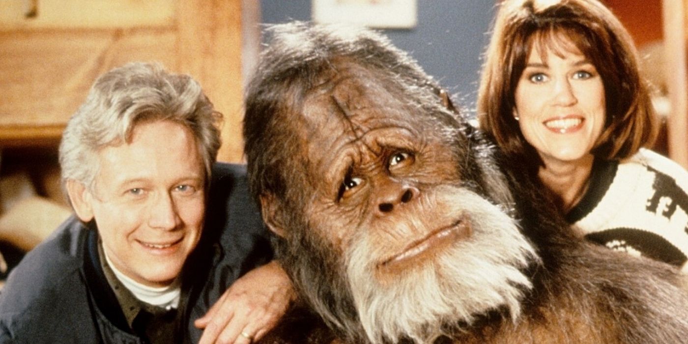 Harry with George and Nancy in Harry and the Hendersons