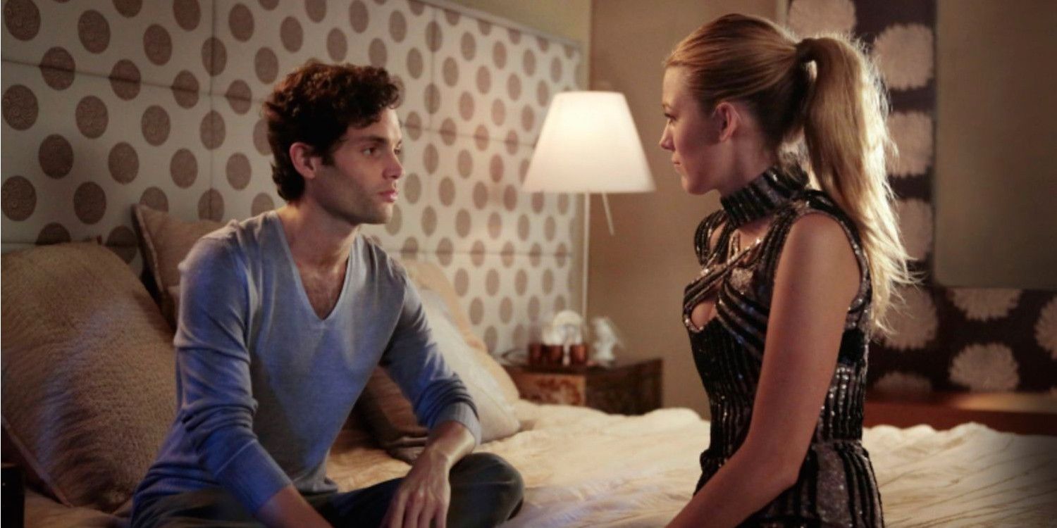 Dan and Serena sitting on a bed in Gossip Girl