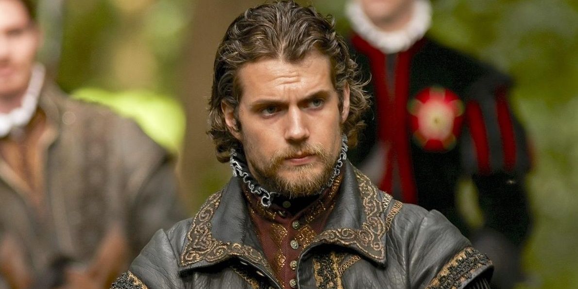 Charles Brandon looking intently while frowning in The Tudors.