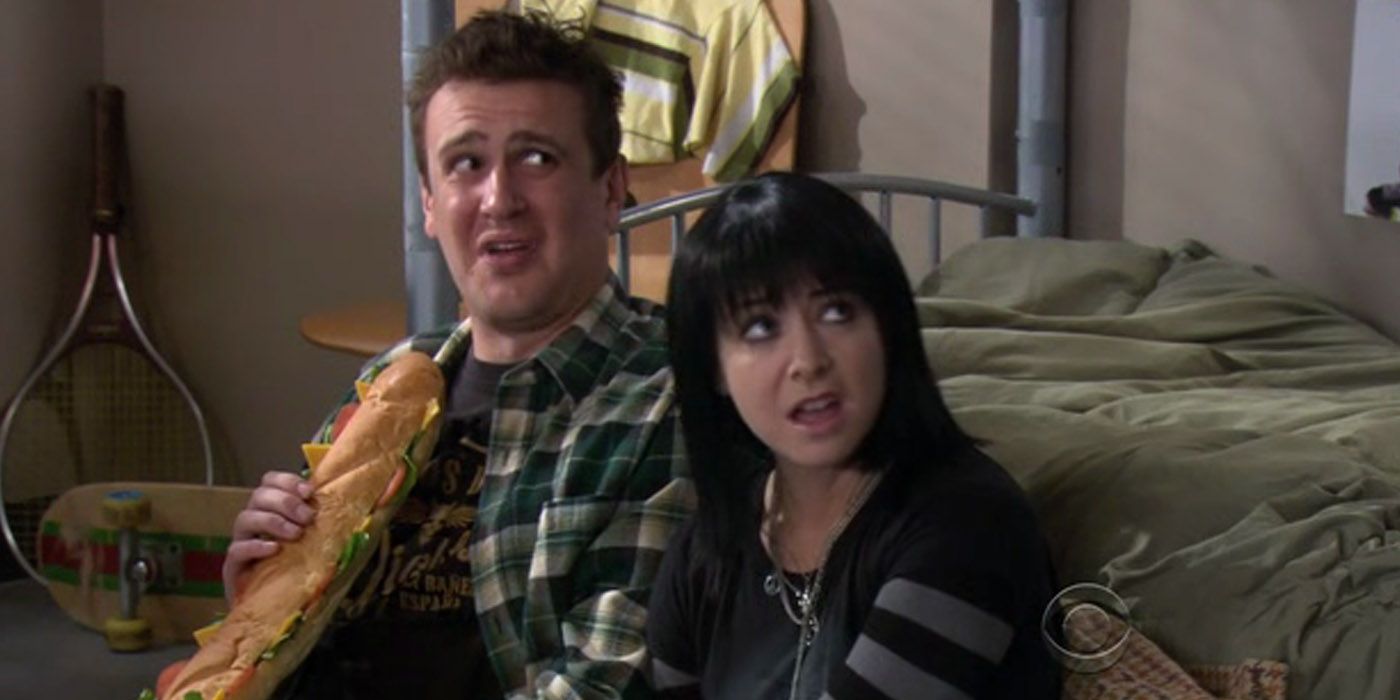 Lily and Marshall in college in HIMYM