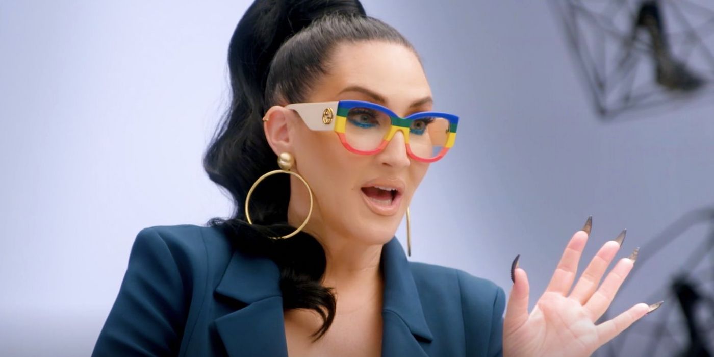 Michelle Visage speaks to a recently eliminated RuPaul's Drag Race contestant on Whatcha Packin