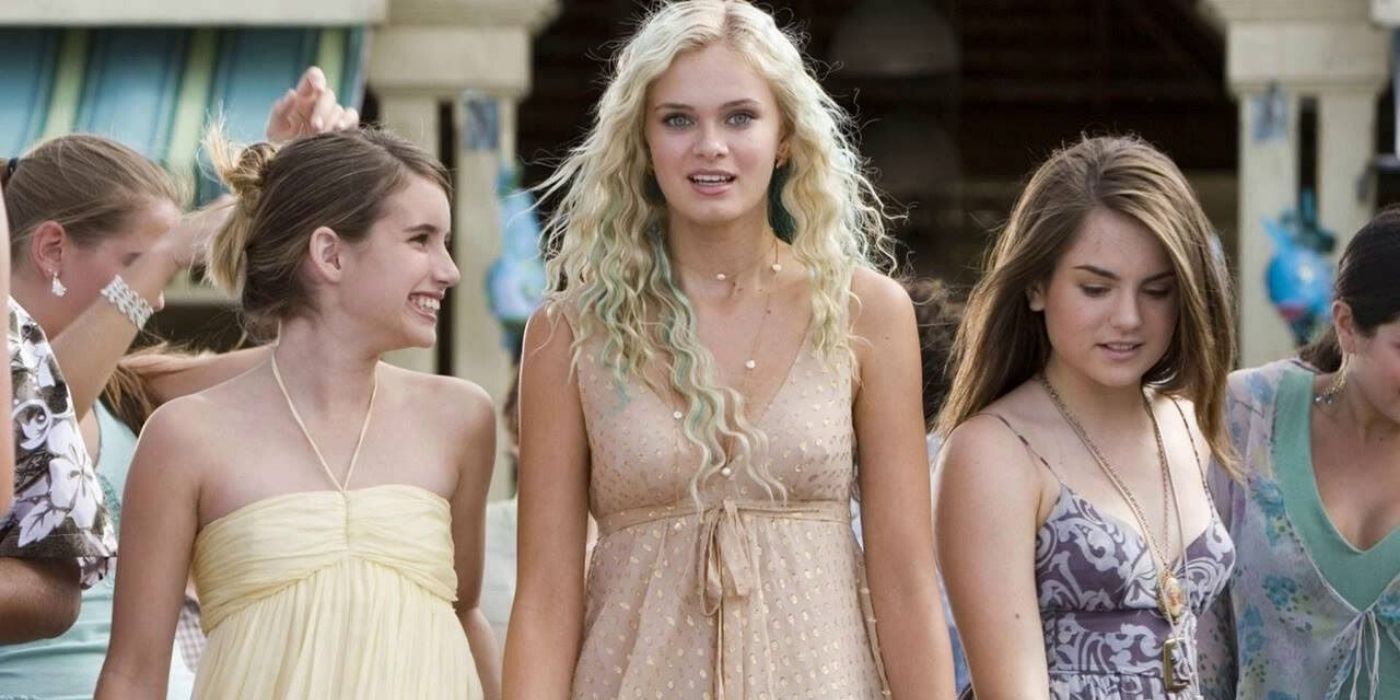 Claire, Aqua, and Hailey go out shopping in Aquamarine