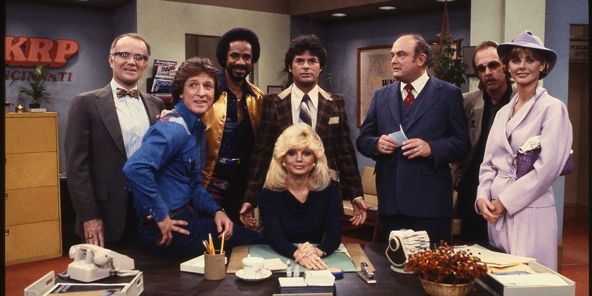 The cast of WKRP in Cincinnati pose for a promo image