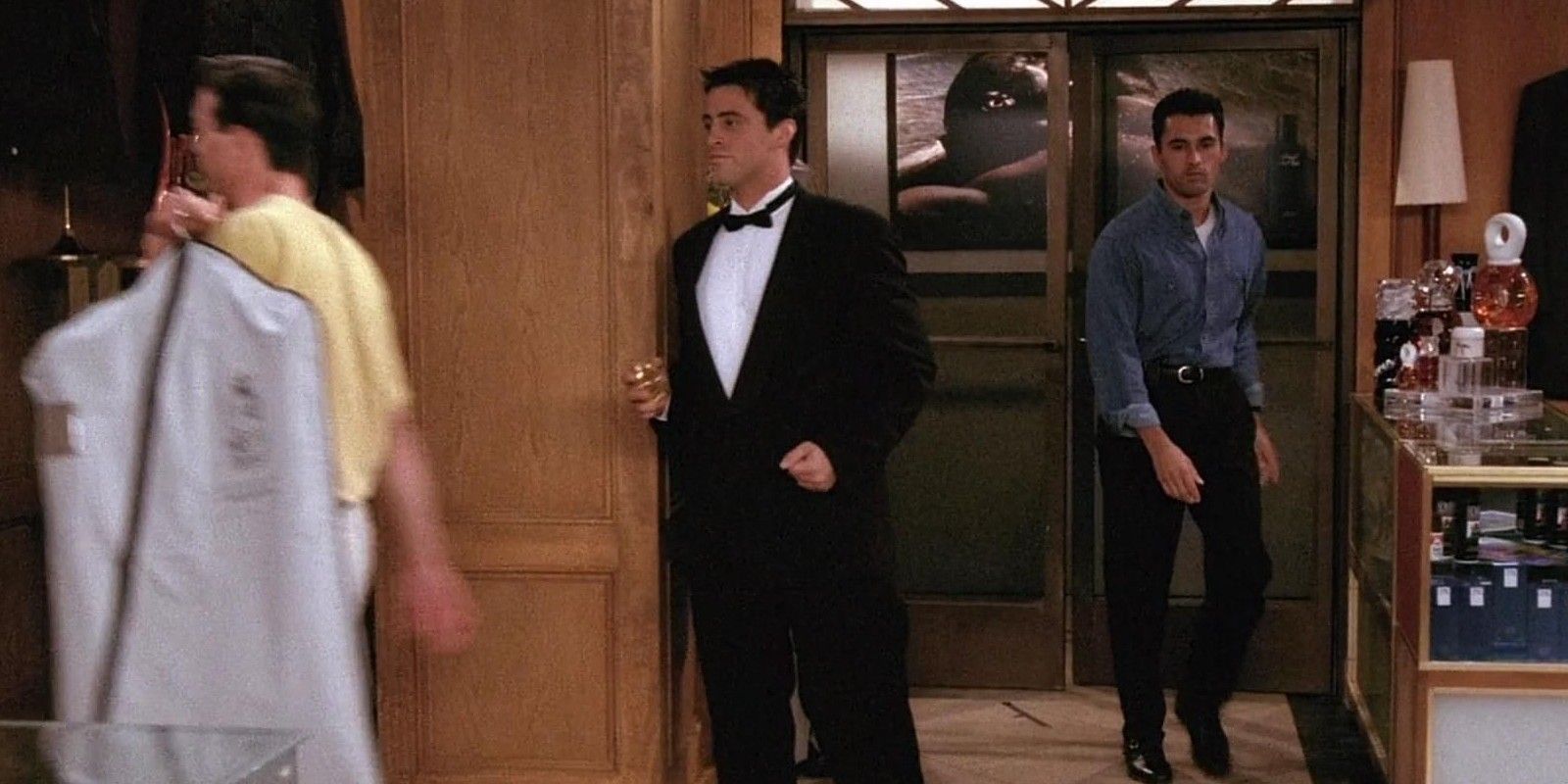 Friends: 10 Most Annoying Things Joey Ever Did