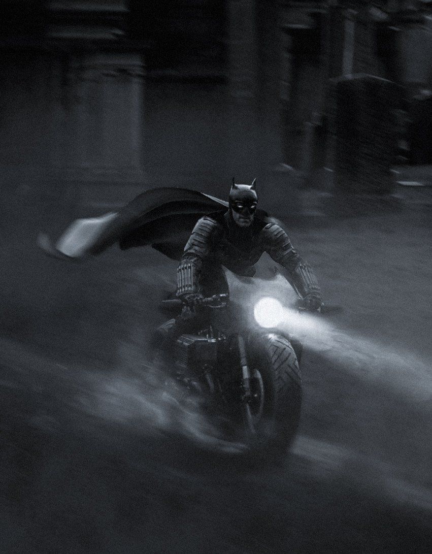 Batman: What Robert Pattinson’s Batsuit Would Look Like With A Cape